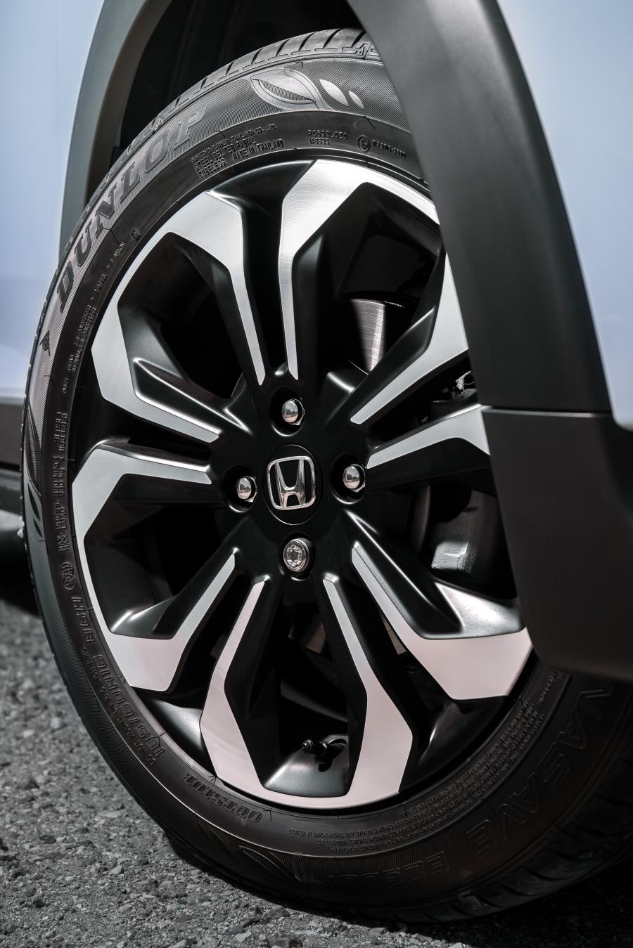 Колеса Honda Jazz e:HEV Crosstar 2020 года  (UK) (фото 40 из 40)